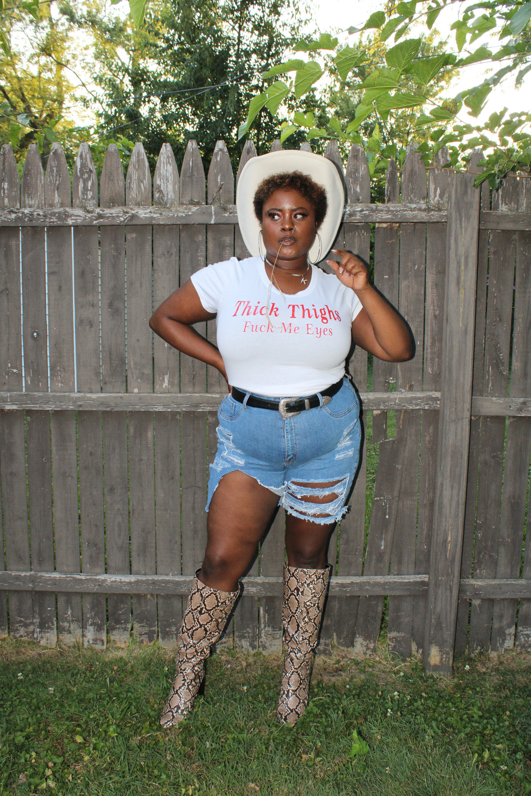 Ivory Buckle Detailed Brim Cowgirl Hat