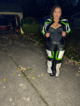 Load image into Gallery viewer, Moto Model Chick Set
